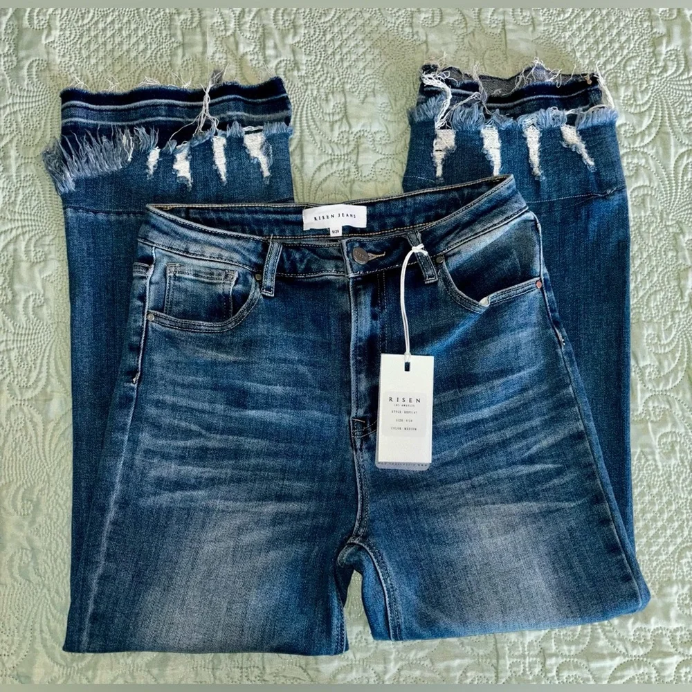 *NWT Risen High-Rise Straight Crop Jeans - Picture 4 of 7